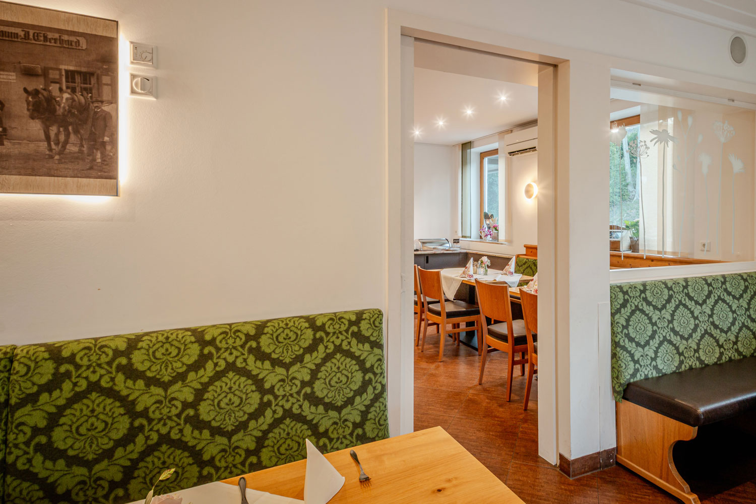 fraenkisches-restaurant-nuernberg-land-fruehstuecksraum-20