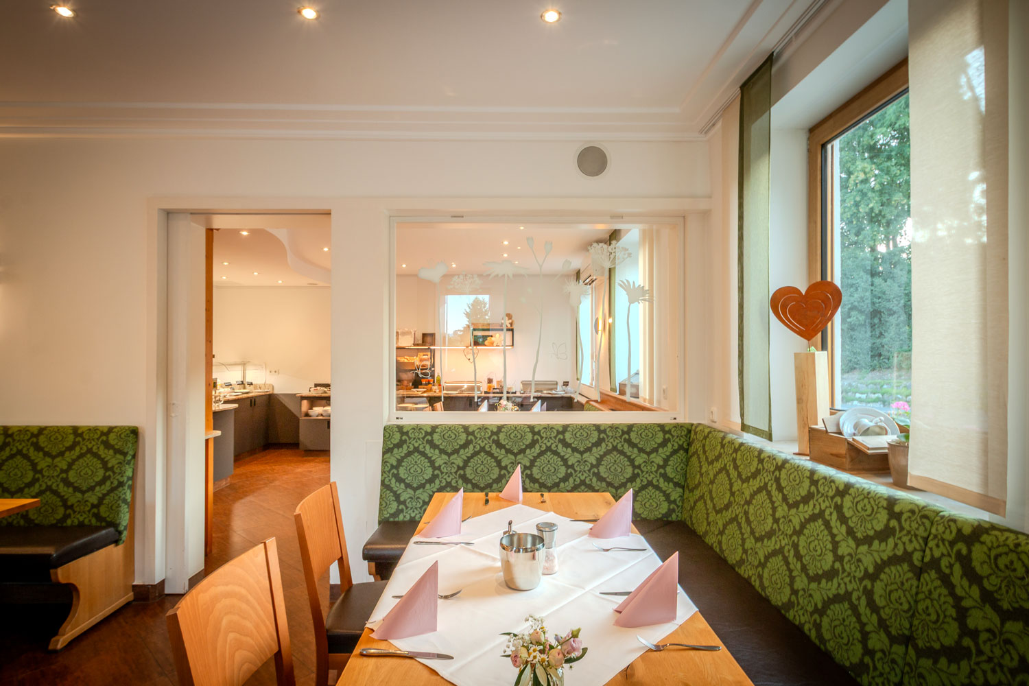 fraenkisches-restaurant-nuernberg-land-fruehstuecksraum-5